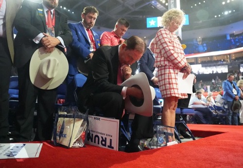 Republicans Pray